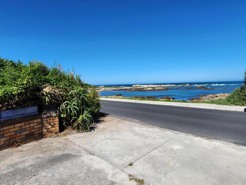 5 Bedroom Property for Sale in Franskraal Western Cape